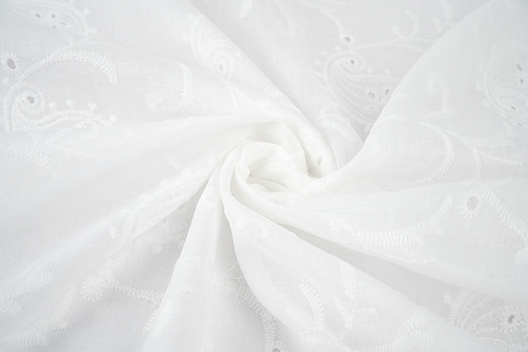 Embroidery Cotton Mae Creme textile image 4