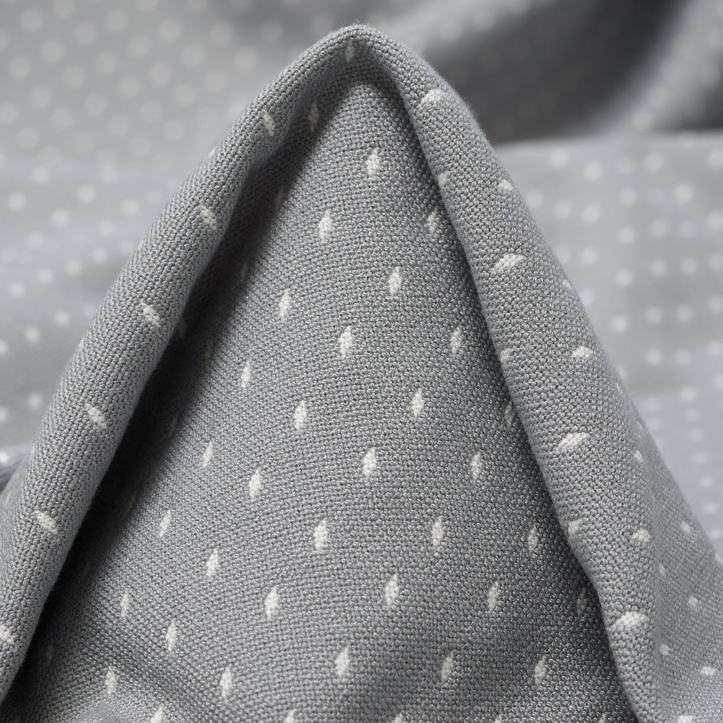 Silver Viscose Polyester Jacquard Fabric textile swatch - 62% Polyester, 33% Viscose, 5% Elastane / 575 g/m / 137 cm