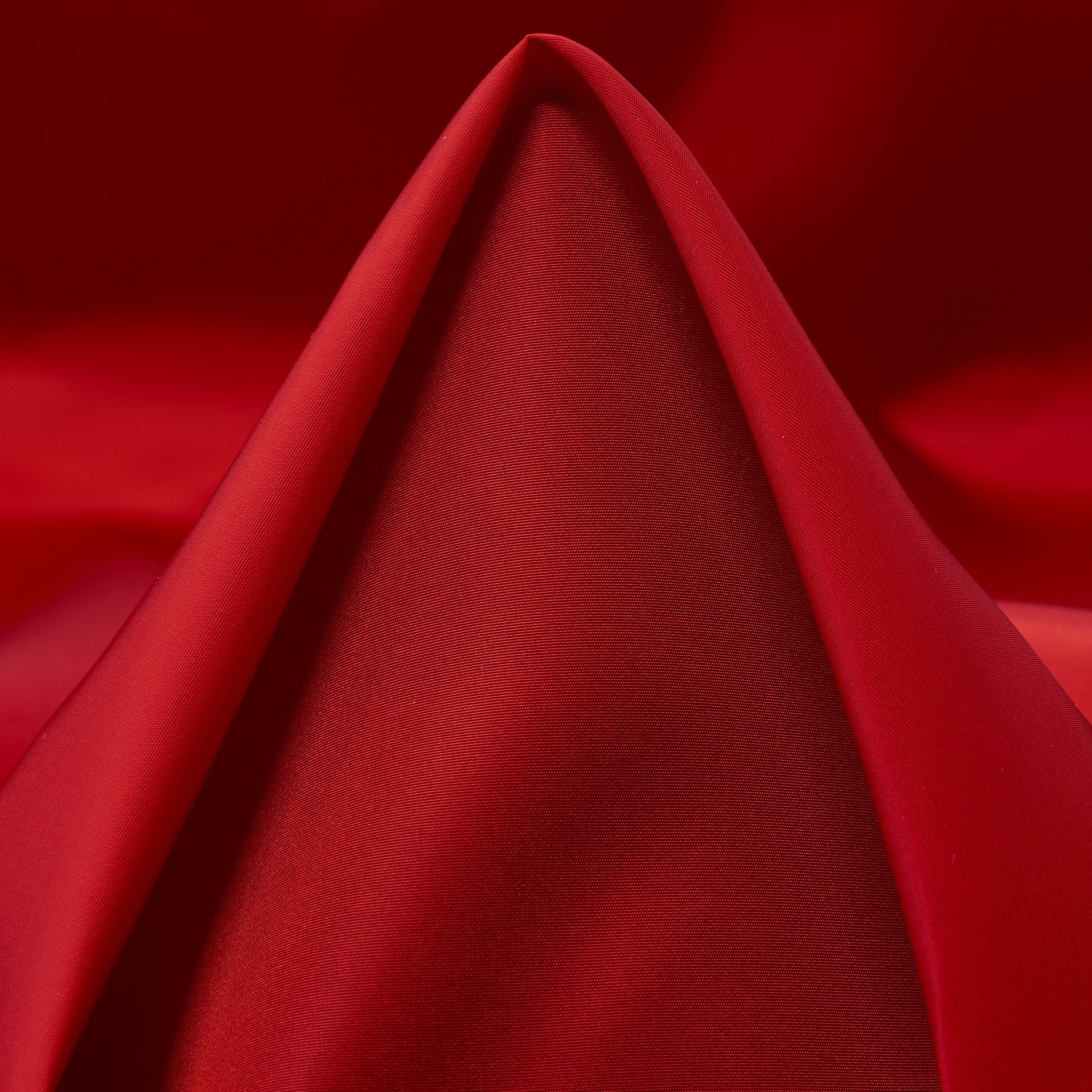 Strawberry Outdoor Nylon Fabric textile swatch - 100% Nylon / 112 g/m / 137 cm