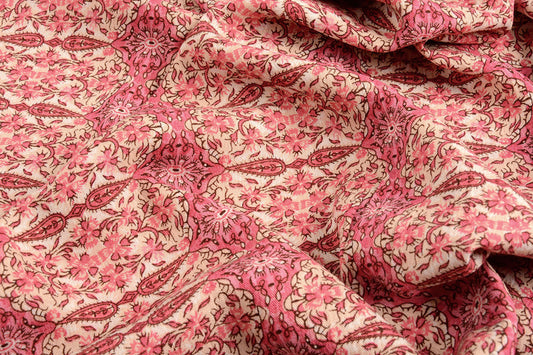 100% Viscose Elodie Fuchsia - 100% Viscose, ± 140 cm, ± 115 gram/m²