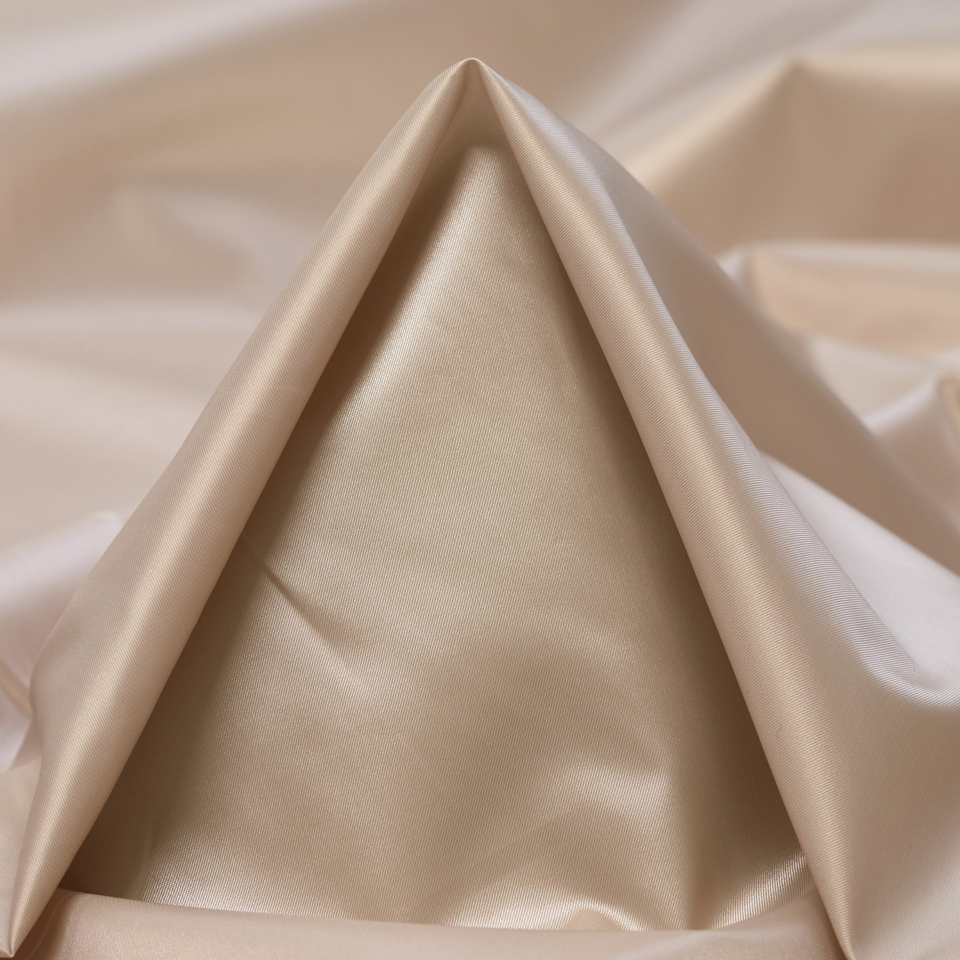 Atmosphere Outdoor Nylon Fabric textile swatch - 100% Nylon / 70 g/m / 139 cm