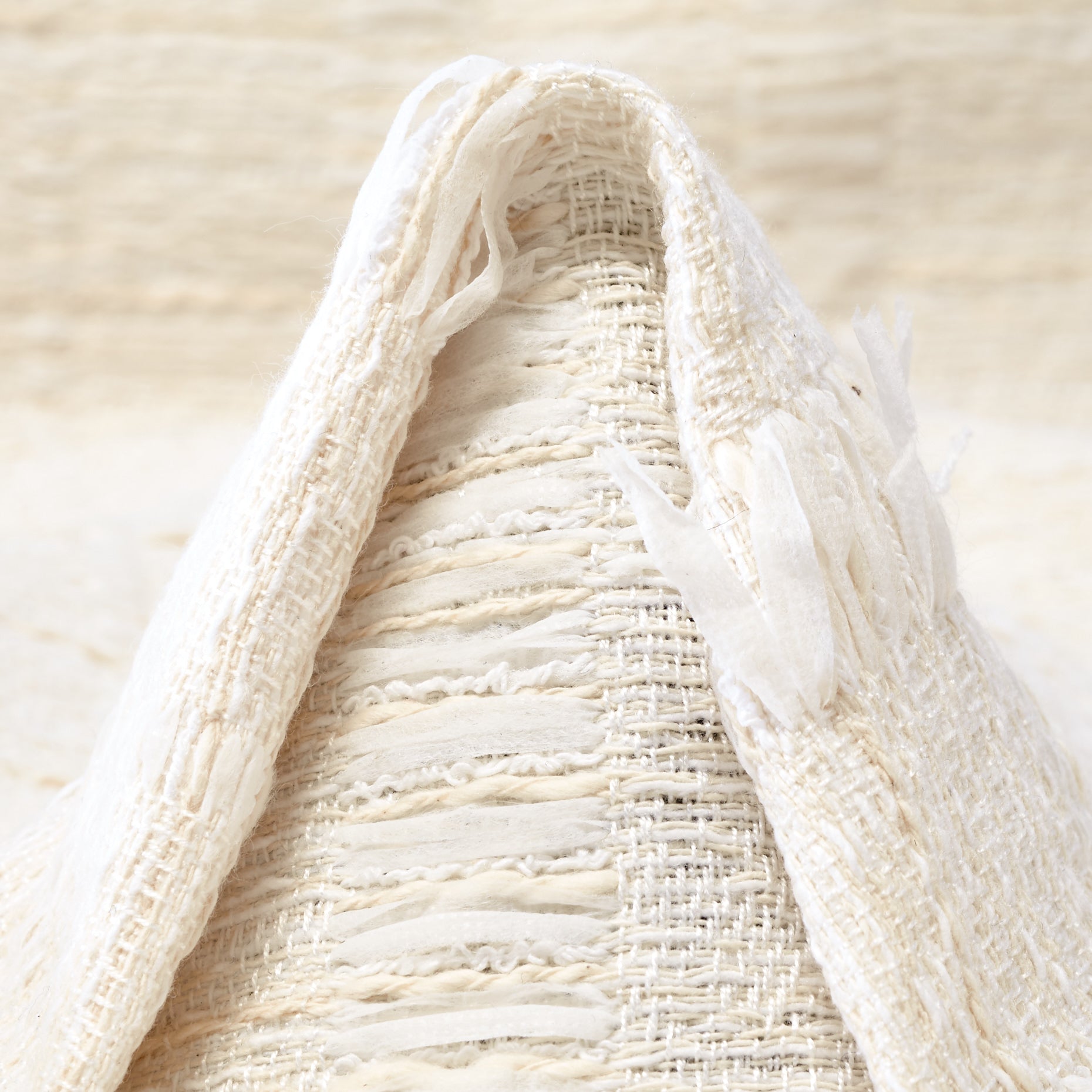 Textured Chennile Cotton Viscose - Vanilla Ice textile image 1
