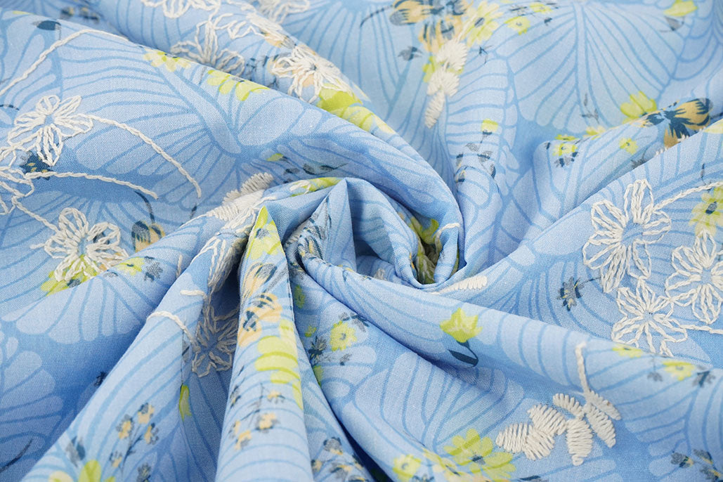 Embroidered Cotton Flowers Nola Jeans Blue textile image 3