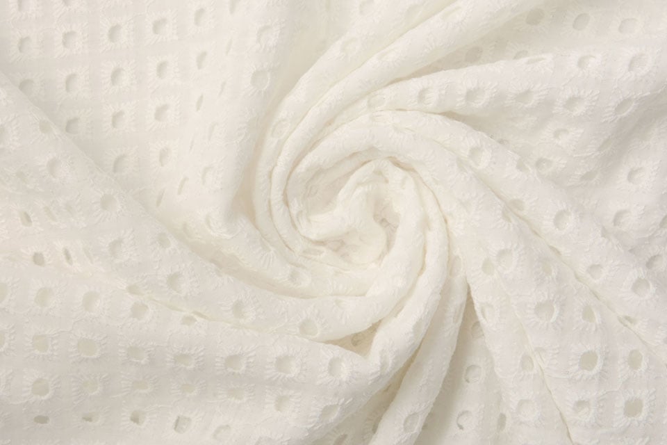Embroidery Cotton Liv Creme - 100% Cotton, ± 130 cm, ± 130 gram/m²