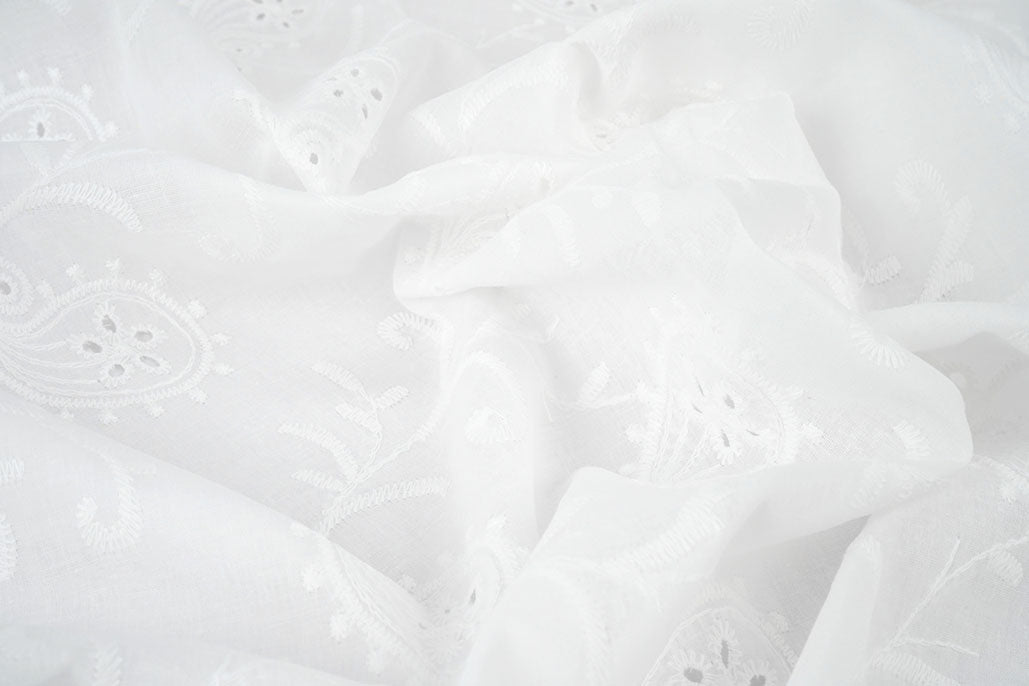 Embroidery Cotton Mae Creme textile image 3