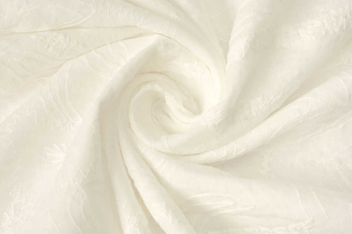 Embroidery Cotton Misty Creme - 100% Cotton, ± 130-135 cm, ± 110-130 gram/m²