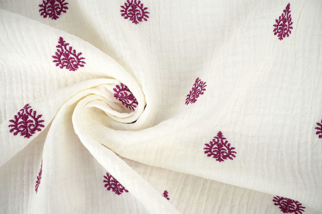 Double Gauze Embroidery Ornament textile image 3