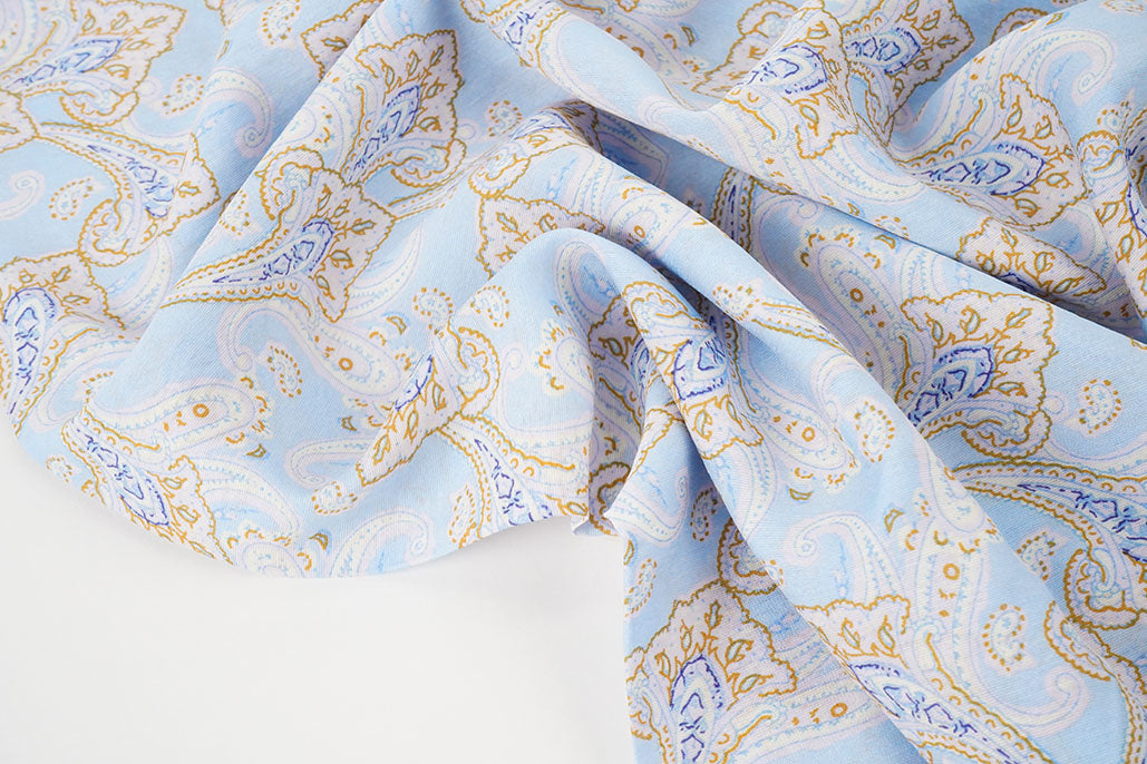 Washed Viscose Paisley Light Blue - 80% Viscose 20% Nylon, ± 150 cm, ± 80-85 gram/m²